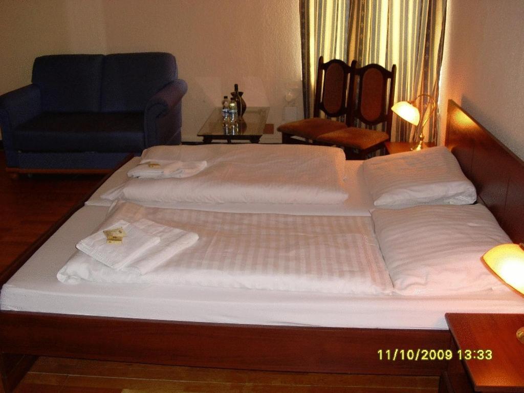 Bed and Breakfast Ark Am Hauptbahnhof Berlín Exterior foto